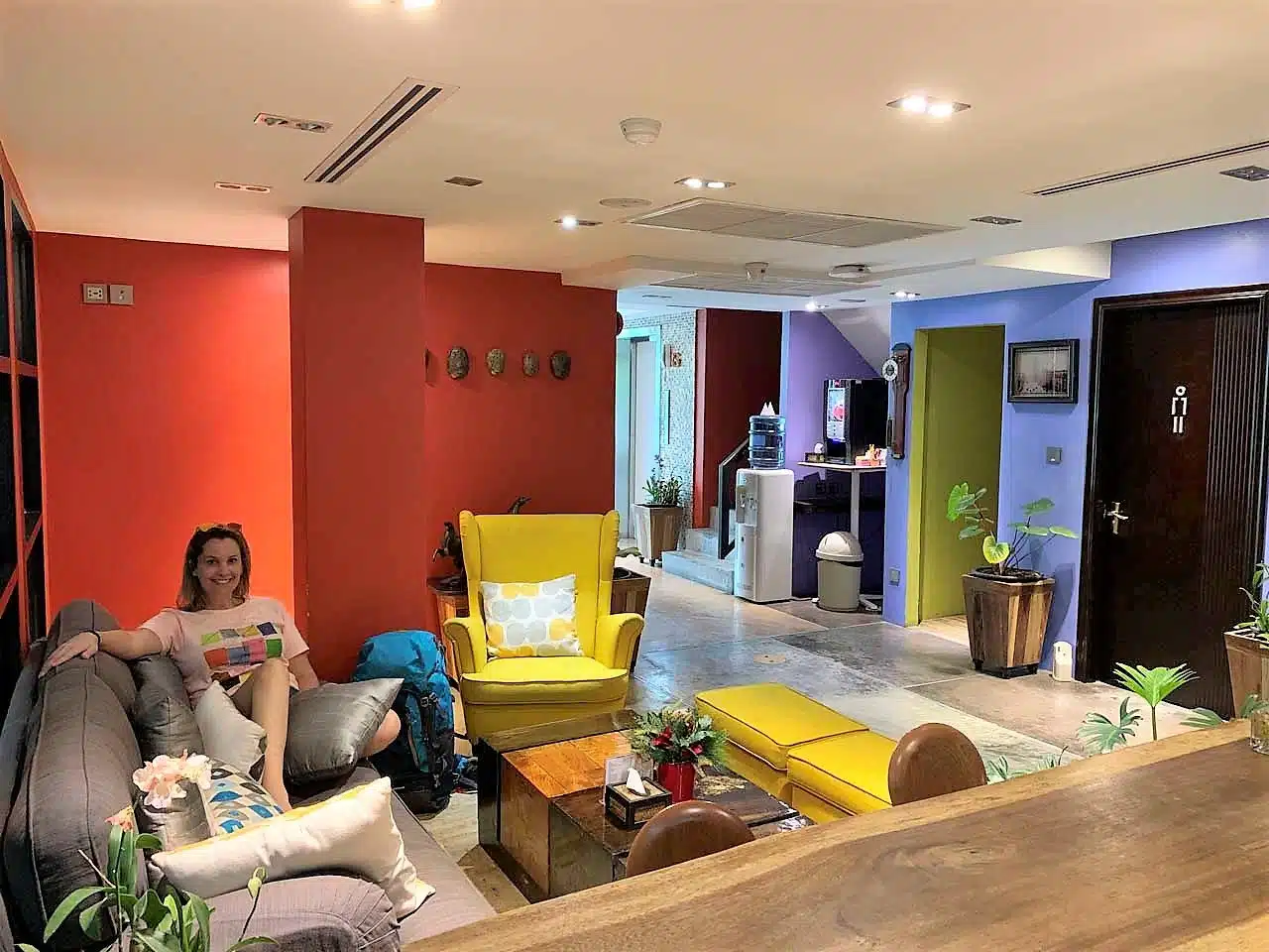 Espaço com sala de tv do Aspira D'Andora Bangokok